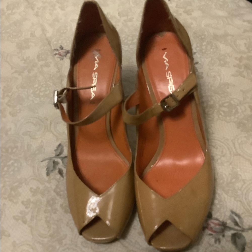Via Spiga tan open toe heels